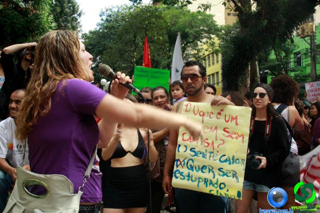03-06-2012marcha_das_vadias_londrina_12.jpg