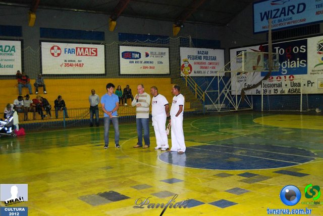 26-05-2012_capoeira_Urai_16.jpg