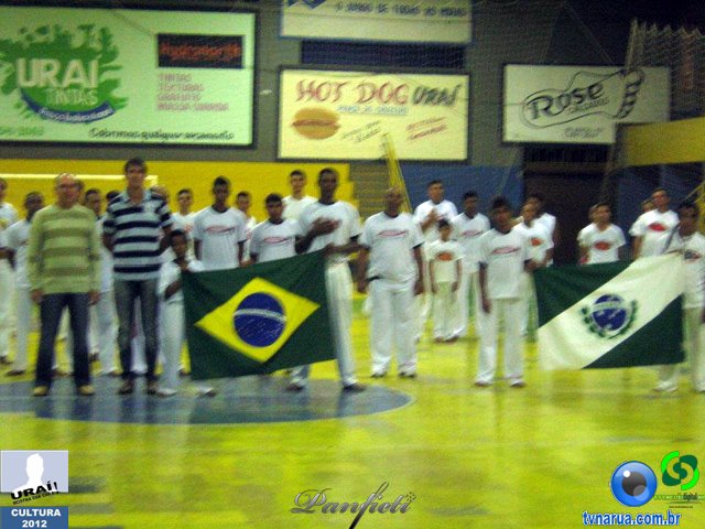 26-05-2012_capoeira_Urai_17.jpg