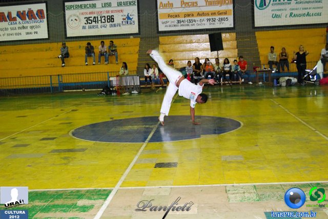 26-05-2012_capoeira_Urai_19.jpg