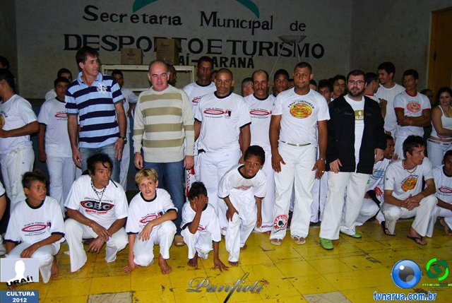 26-05-2012_capoeira_Urai_23.jpg