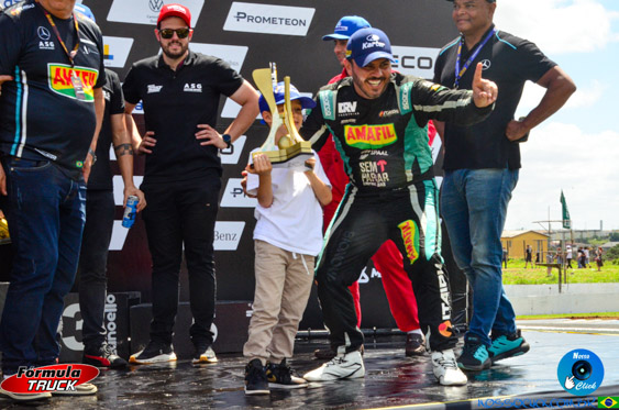 Filename=DSC_7775.jpg
Filesize=298KiB
Dimensions=960x636
Date added=Oct 21, 2025 DSC_7775.jpg