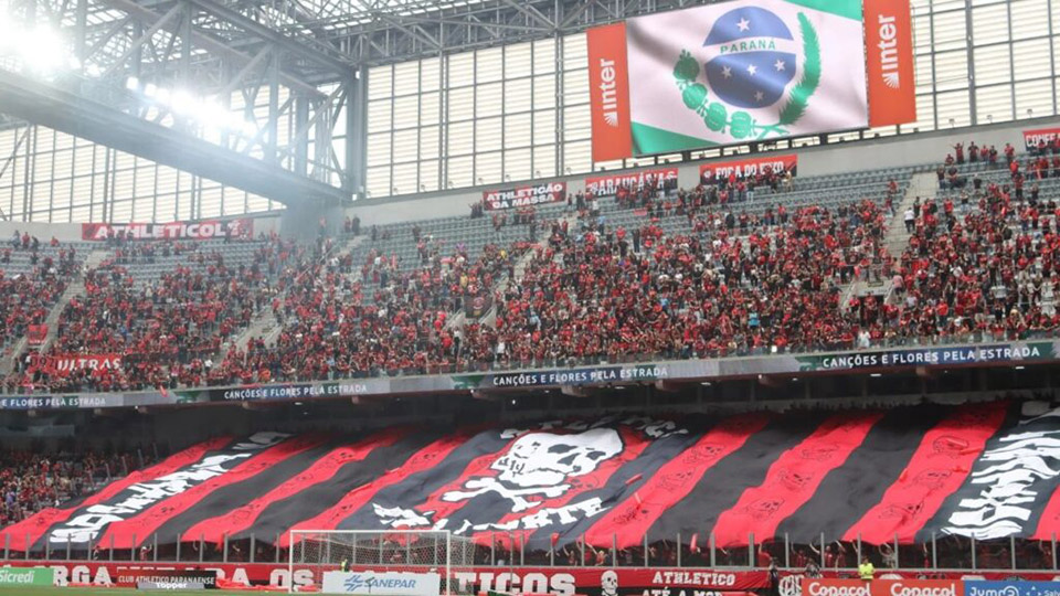 torcida-athletico-xinga-petraglia-parana-provoca-centenario-1024x576.jpg