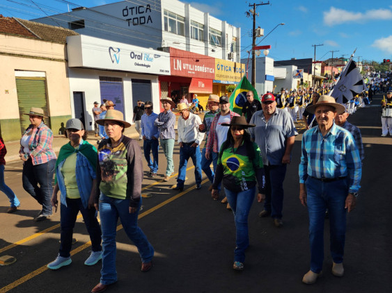 Desfile Comemorartivo - 01/05/2026 em Assai - Assai 94 Anos - Foto 56