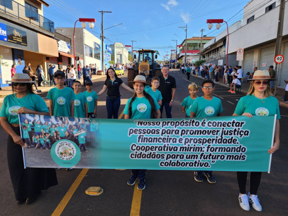 Desfile Comemorartivo - 01/05/2026 em Assai - Assai 94 Anos - Foto 81