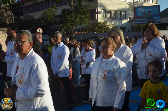 Fieis em Cornelio Procopio - Procissao de Corpus Christi - Foto 60