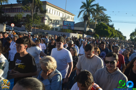 Fieis em Cornelio Procopio - Procissao de Corpus Christi - Foto 63