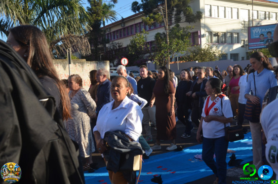 Fieis em Cornelio Procopio - Procissao de Corpus Christi - Foto 83