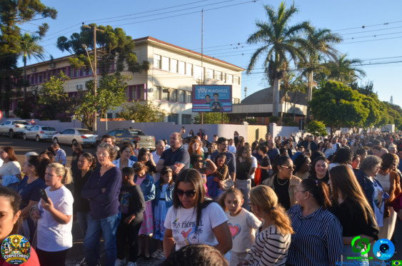 Fieis em Cornelio Procopio - Procissao de Corpus Christi - Foto 92