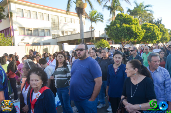 Fieis em Cornelio Procopio - Procissao de Corpus Christi - Foto 109