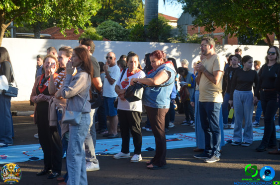Fieis em Cornelio Procopio - Procissao de Corpus Christi - Foto 135