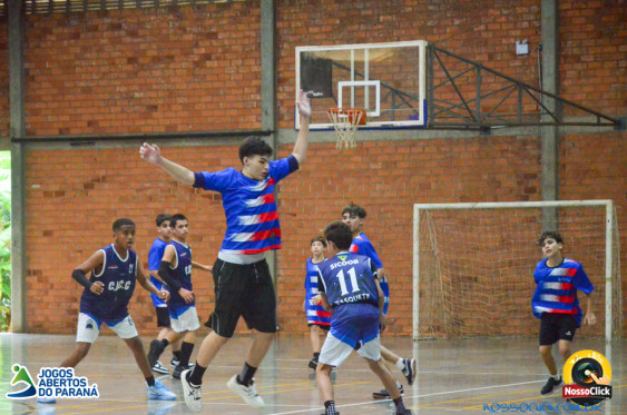 Basquete - 16/05 em Cornelio Procopio - Jogos Abertos do Parana - Foto 37