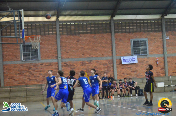 Basquete - 16/05 em Cornelio Procopio - Jogos Abertos do Parana - Foto 147