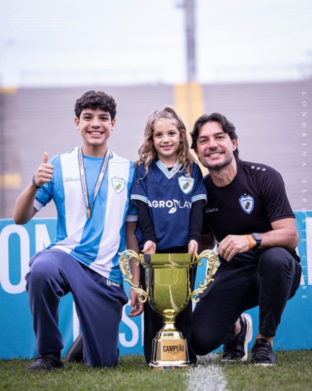  em Londrina - Londrina Campeao 2 Divisao Sub 20 Paranaense - Foto 20
