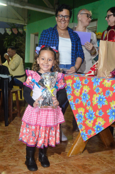 27/06/2026 em Cornelio Procopio - Festa Junina Instituto Fernanda Gaigher - Foto 8